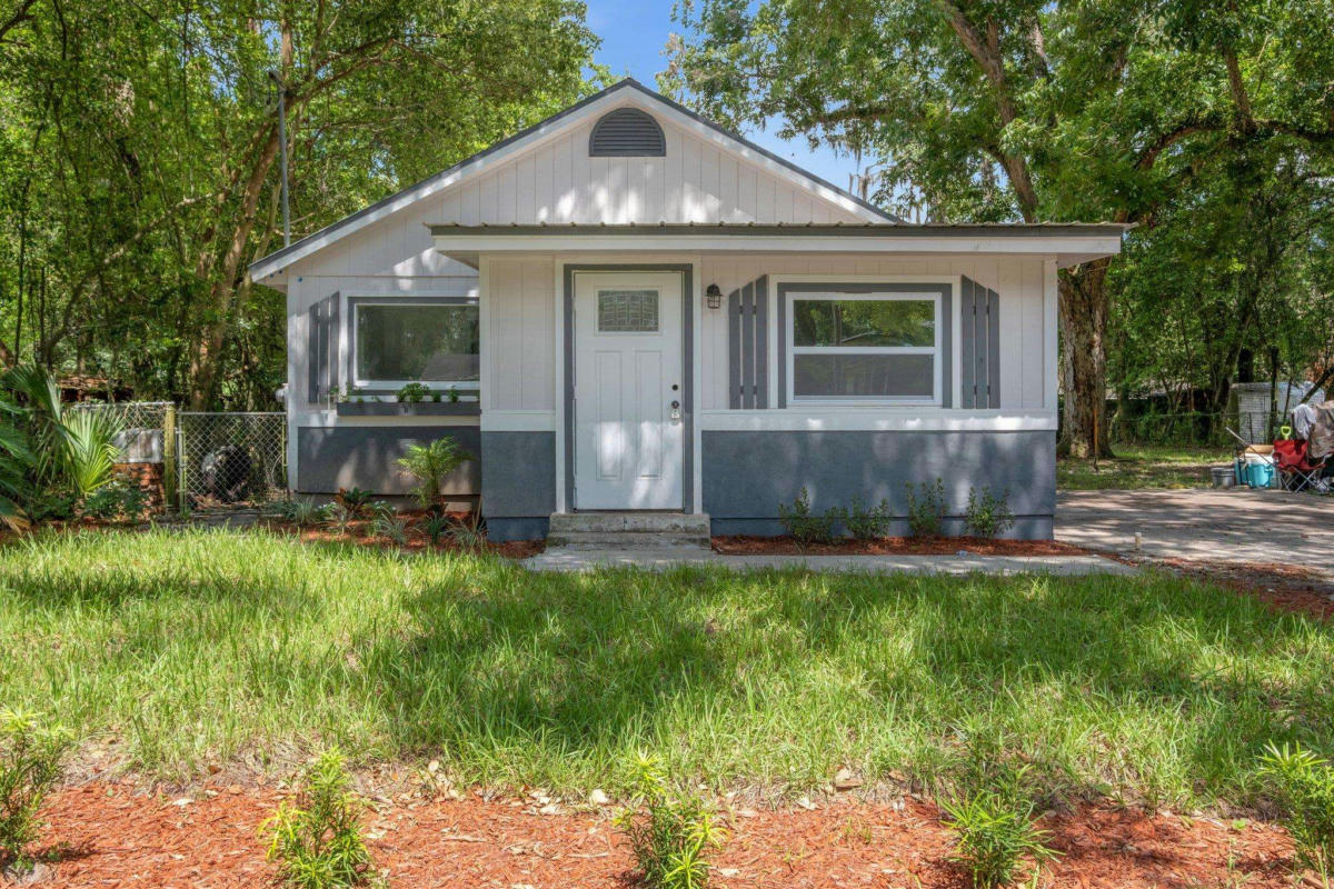 1220 N CHERRY ST, PERRY, FL 32347, photo 1 of 21